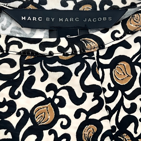 Marc Jacobs Short Sleeve Top Black & Tan Classy Top Paisley Sz Small - Picture 8 of 11